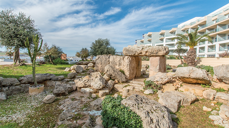 dolmen hotel malta temple