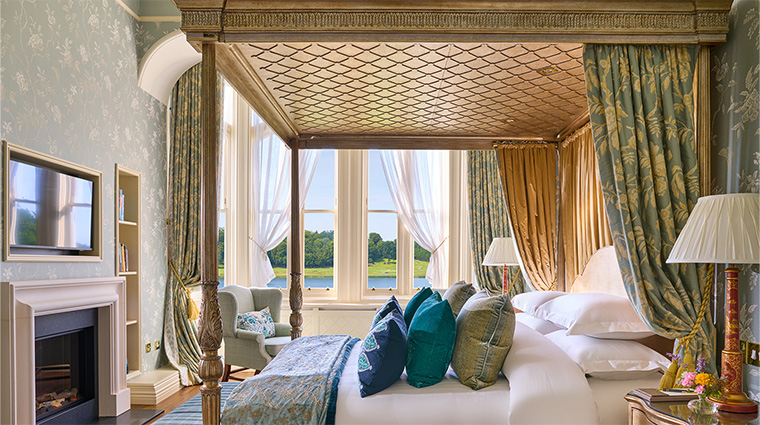 dromoland castle hotel and country estate brian boru suite