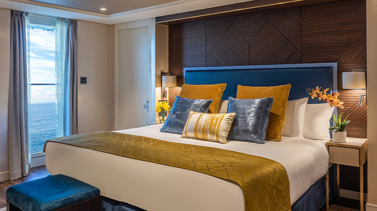 vidantaworlds elegant ultra mega yacht Staterooms ImperialSuite 3