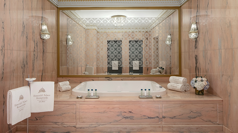 emerald palace kempinski dubai royal suite bathroom