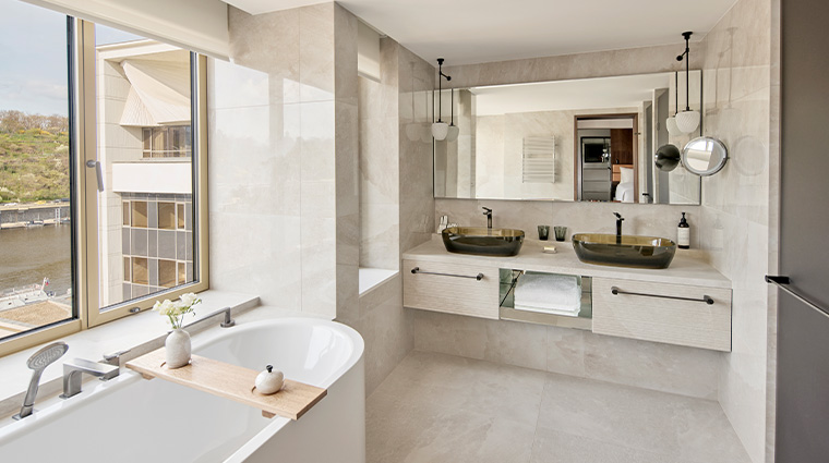 fairmont golden prague bathroom