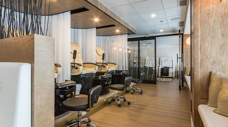 Fairmont Tremblant Momentspa1