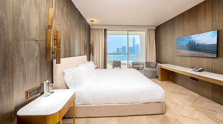 2five palm jumeirah residence bedroom