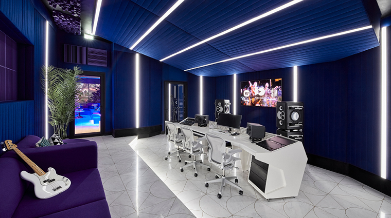 five palm jumeirah music studio