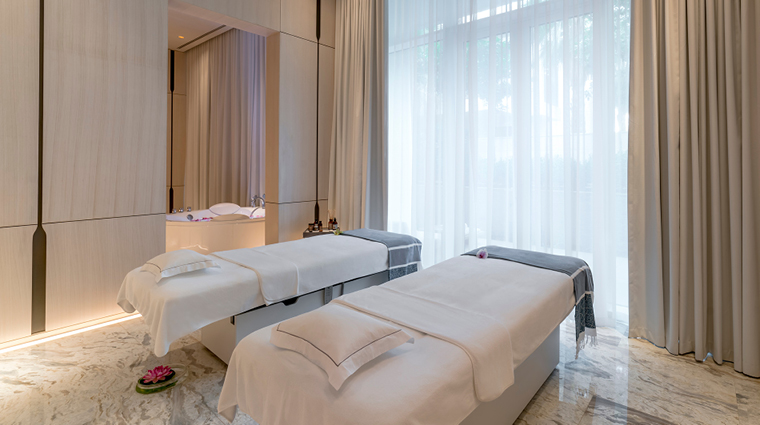 five palm jumeirah spa lounge