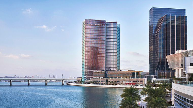 four seasons hotel abu dhabi at al maryah island building