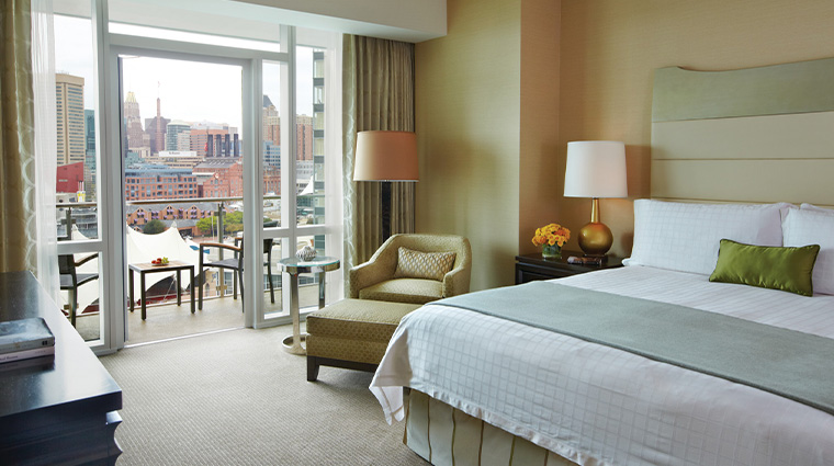 four seasons hotel baltimore harbour suite