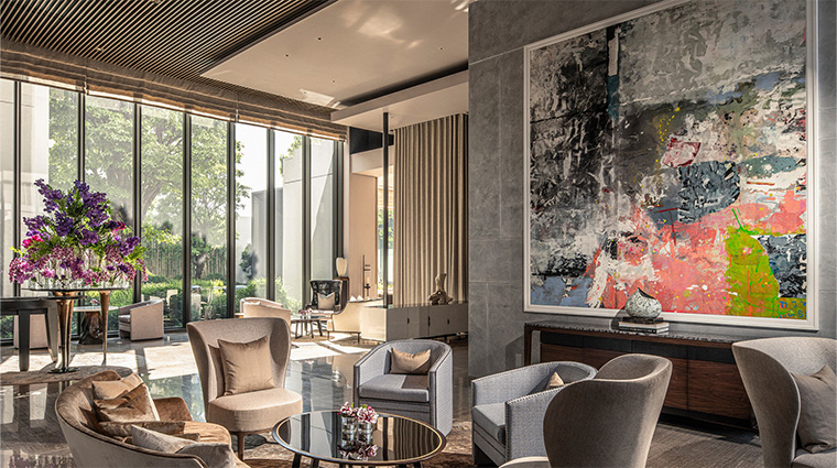 four seasons hotel bangkok at chao phraya river lobby lounge