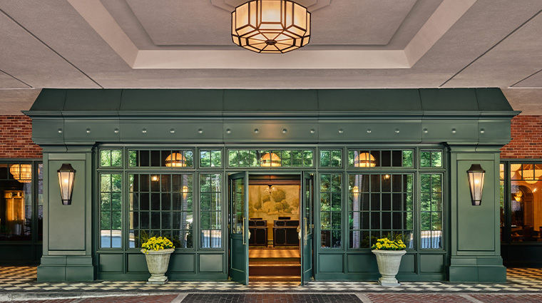 four seasons hotel boston entrance