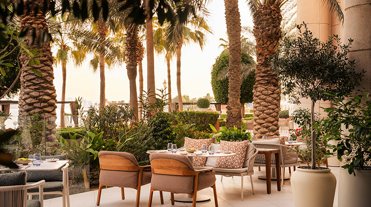 four seasons hotel doha elements restaurant