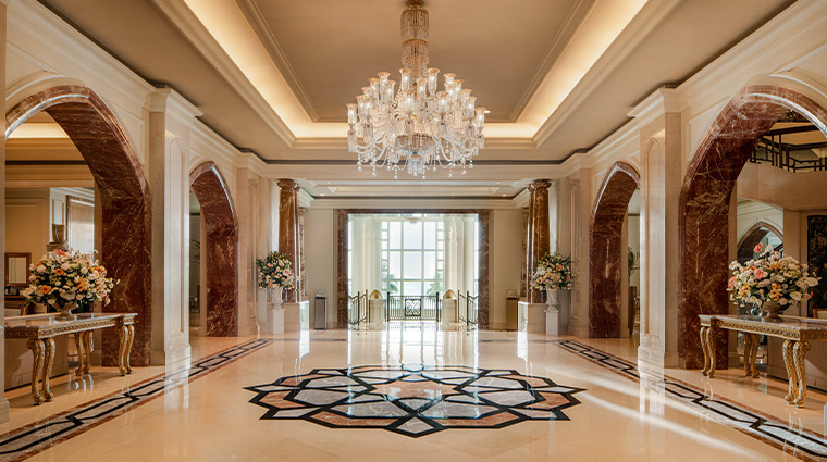 four seasons hotel doha lobby