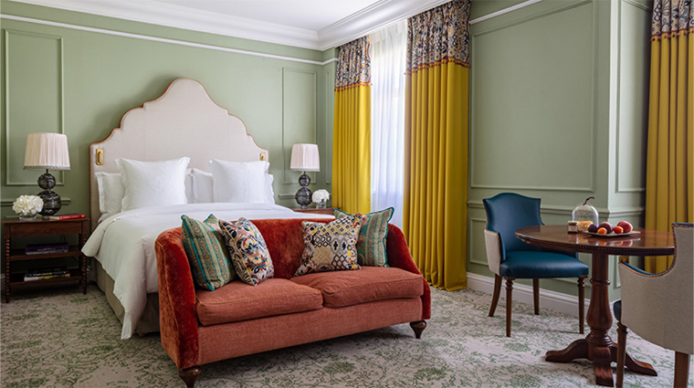 four seasons hampshire bedroom