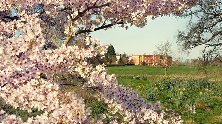 four seasons hampshire spring