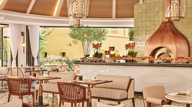 four seasons hotel istanbul at the bosphorus bar dining2