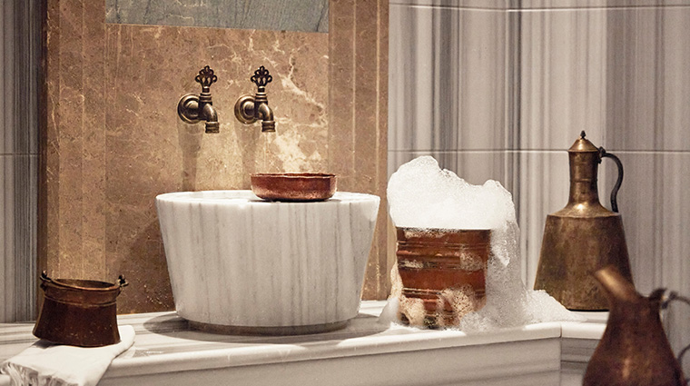 four seasons hotel istanbul at the bosphorus bathroom