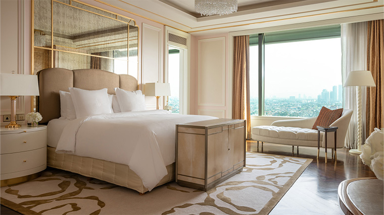 four seasons hotel jakarta ambassador suite