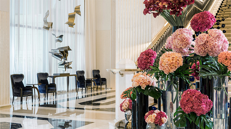 four seasons hotel jakarta lobby