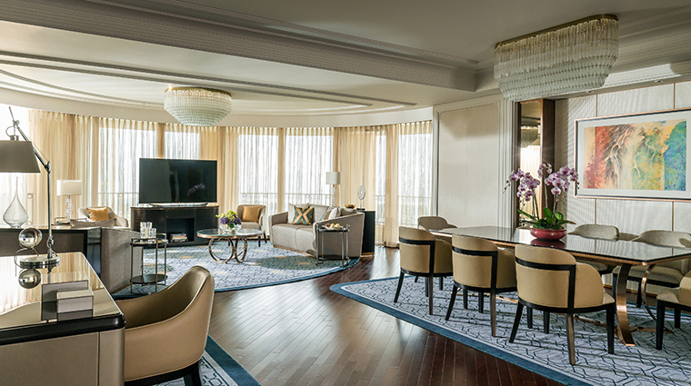 four seasons hotel macao cotai strip new royal suite living2
