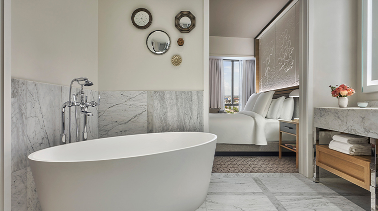 four seasons hotel new orleans premier knig bath