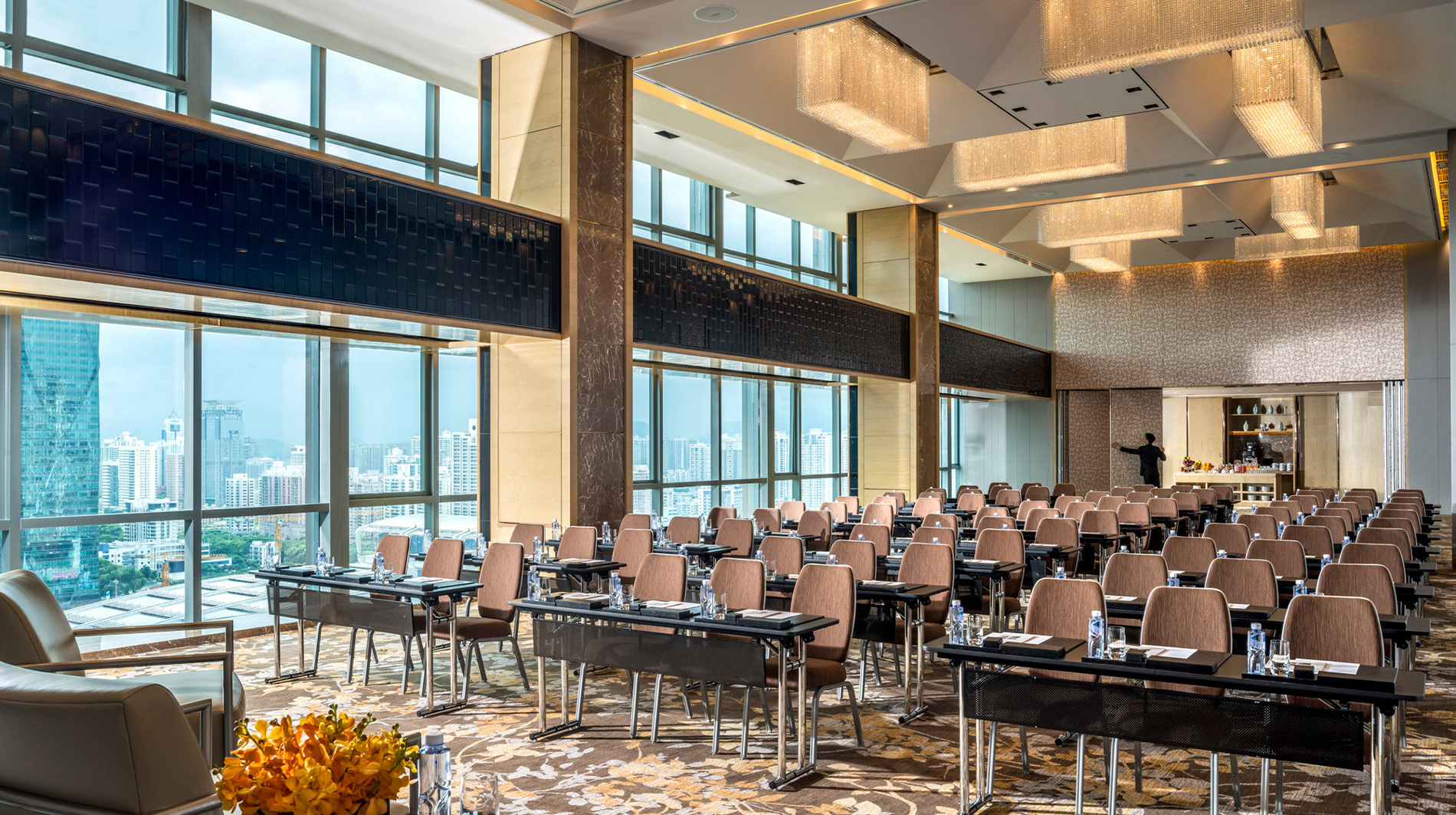 Four Seasons Hotel Shenzhen - Shenzhen Hotels - Futian District ...