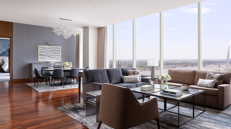 four seasons hotel st louis presidential suite living dining