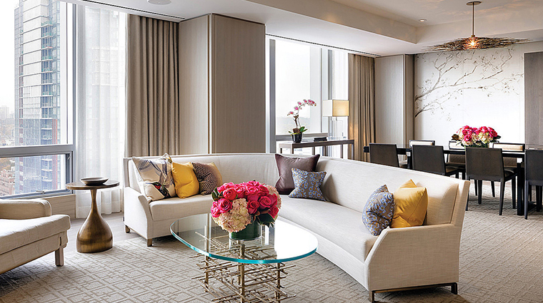 four seasons hotel toronto bellaire suite living room