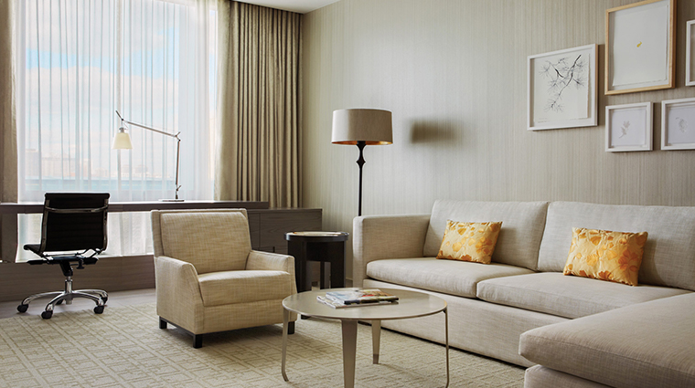 four seasons hotel toronto premier one suite bedroom