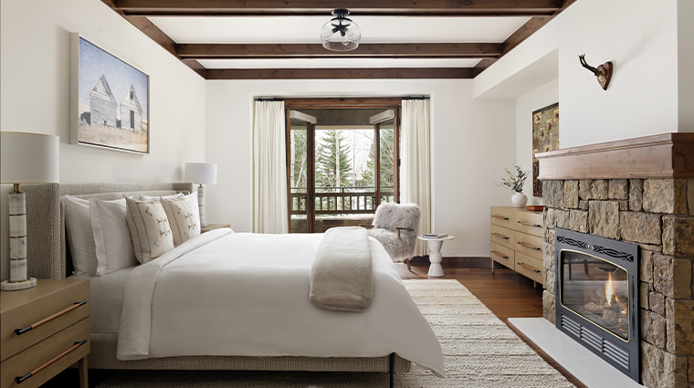 four seasons resort and residences jackson hole rendezvous four bed slopside