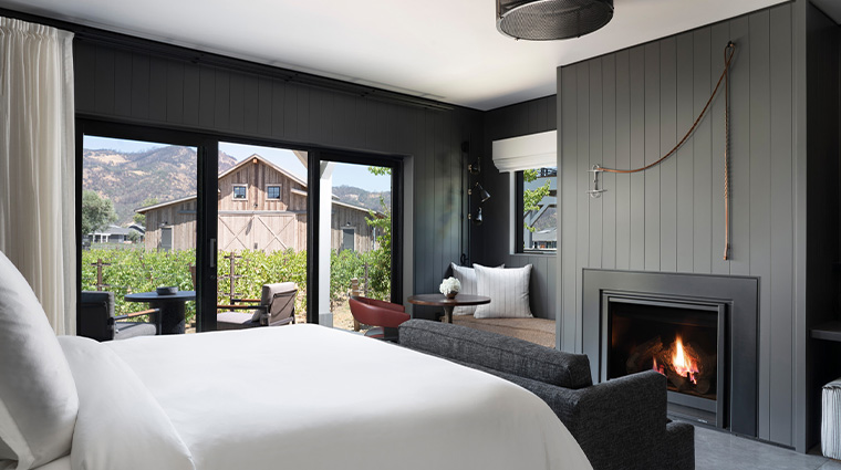 four seasons resort and residences napa valley guestroom4