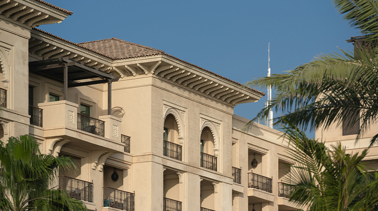 four seasons resort dubai at jumeirah beach building