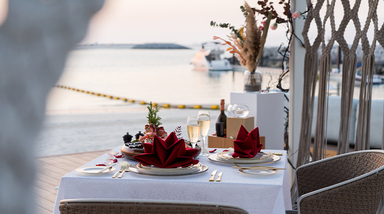 four seasons resort dubai at jumeirah beach outdoor dining