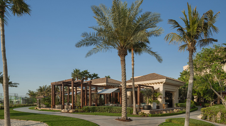four seasons resort dubai at jumeirah beach restaurant exterior