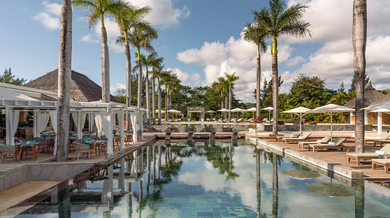 four seasons resort mauritius at anahita new pool2