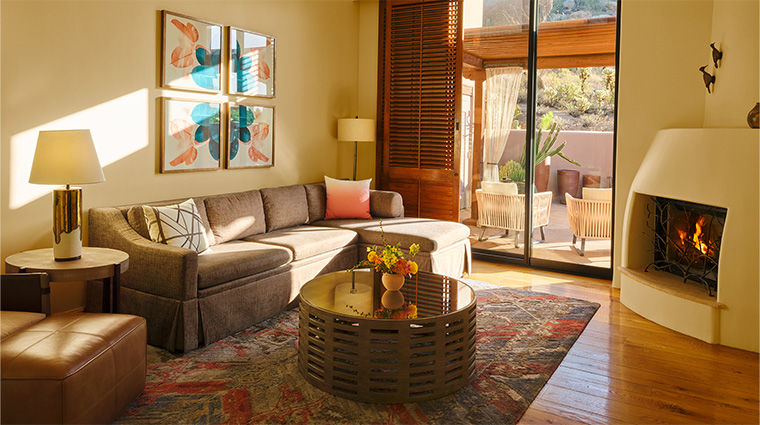 four seasons resort scottsdale at troon north living room