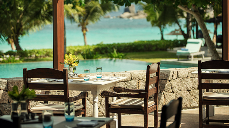 four seasons resort seychelles kannel poolside dining