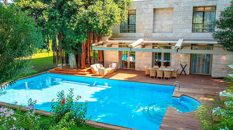 gloria serenity resort vip villa3