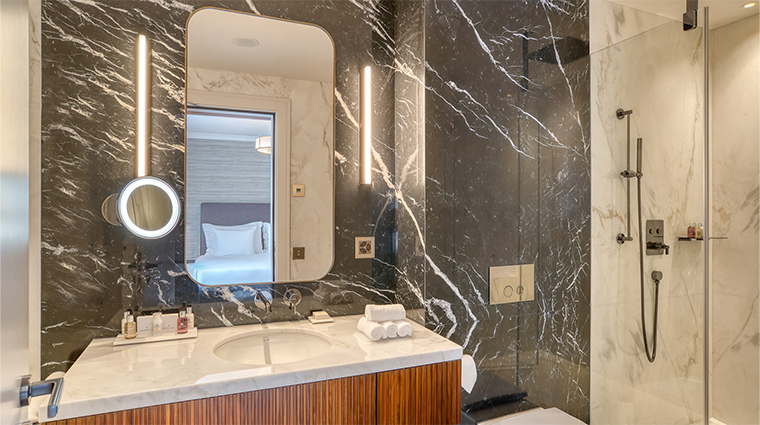 grand hotel des bains kempinski st moritz suite bathroom