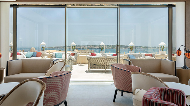grand hotel des etrangers Clou Lounge Bar interior