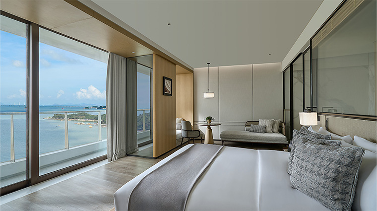 grand ocean view hotel zhuhai deluxe sea view king room