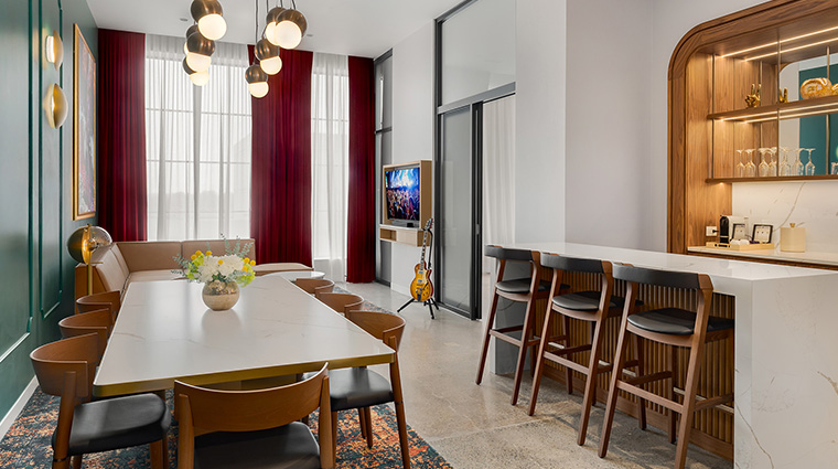 hard rock hotel london ontario suite dining