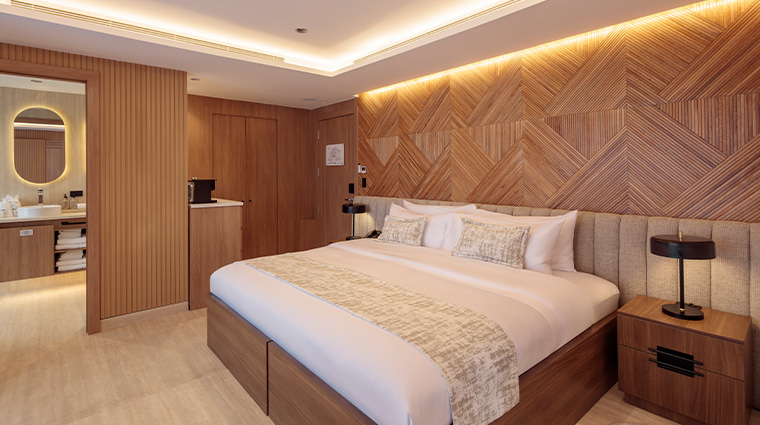 hermes mega catamaran the king suite