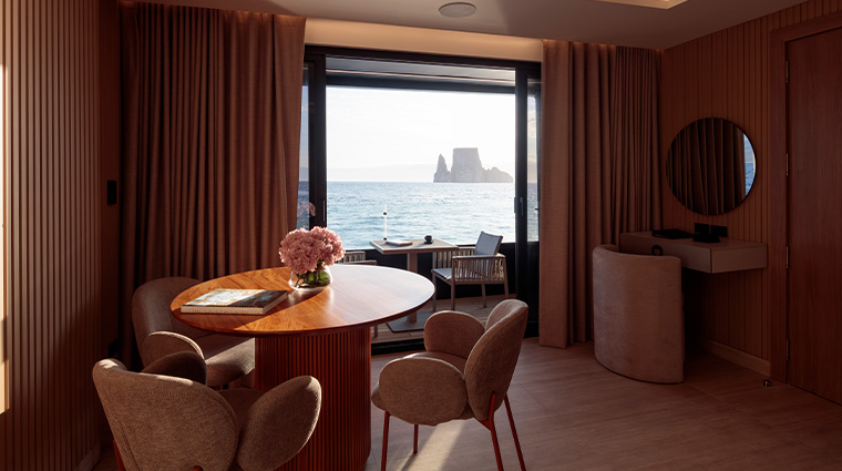 hermes mega catamaran the owners suite3