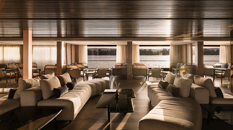 historia the boutique hotel nile cruise aura lounge