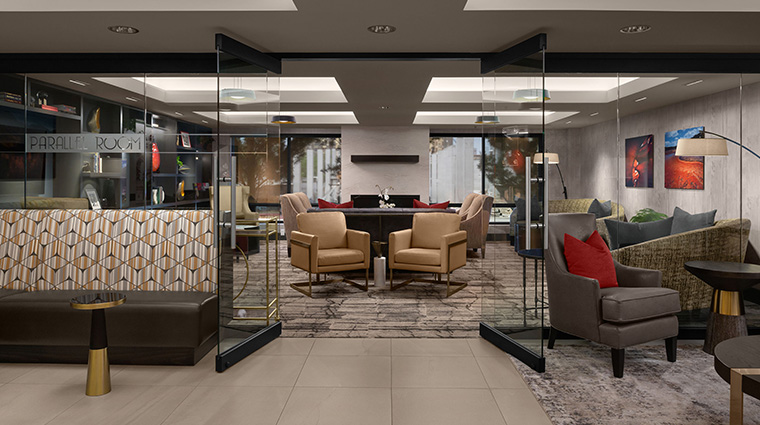 hotel 43 parallel room