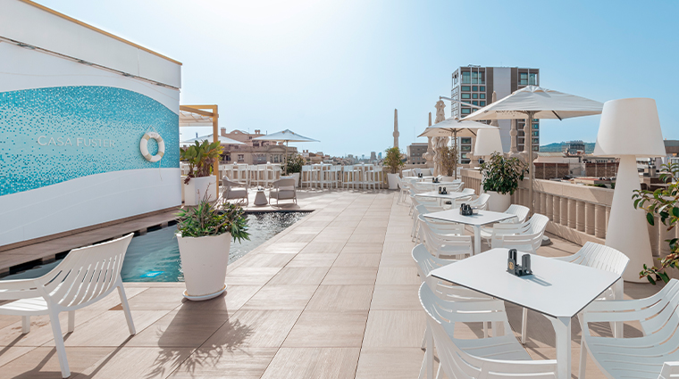 hotel casa fuster rooftop seating