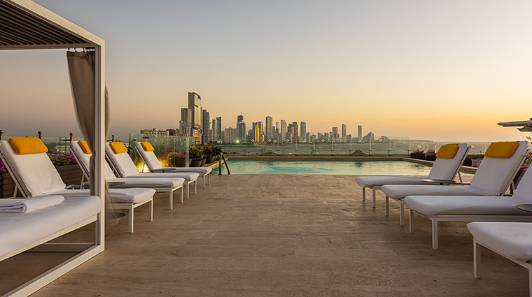 hotel charleston santa teresa infinity pool