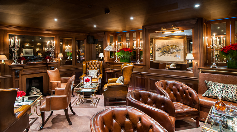 hotel dangleterre cigar lounge