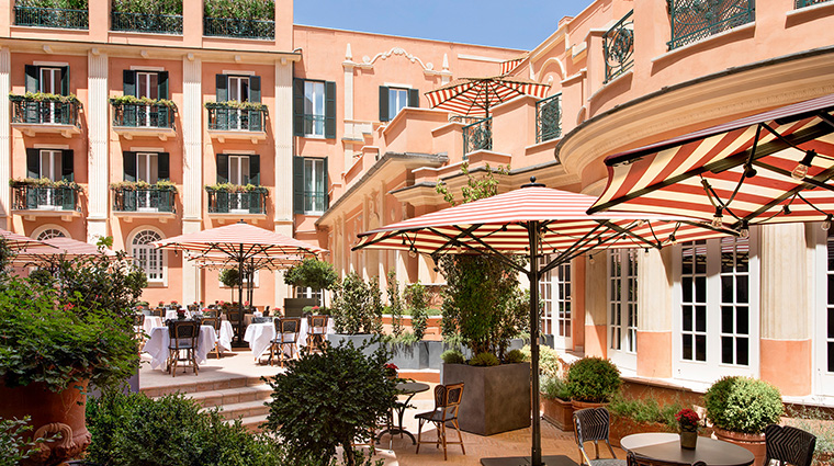 hotel de la ville a rocco forte hotel courtyard