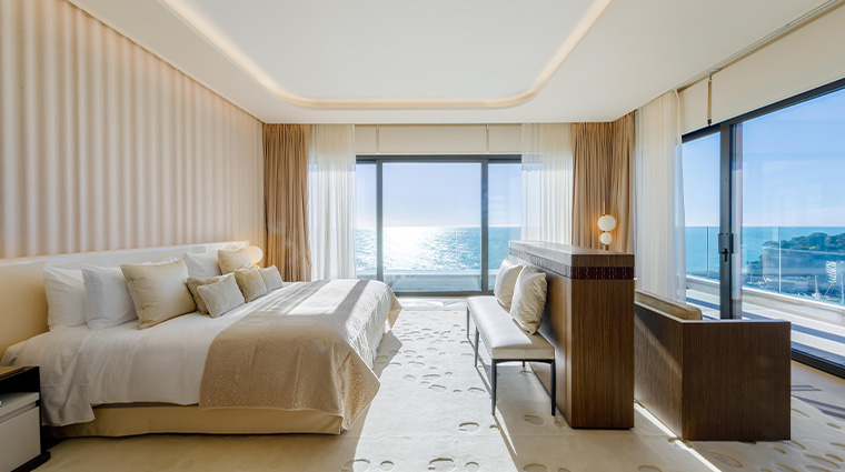 02hotel de paris monte carlo guestroom