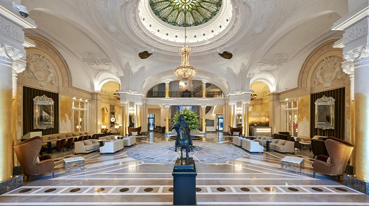12hotel de paris monte carlo lobby